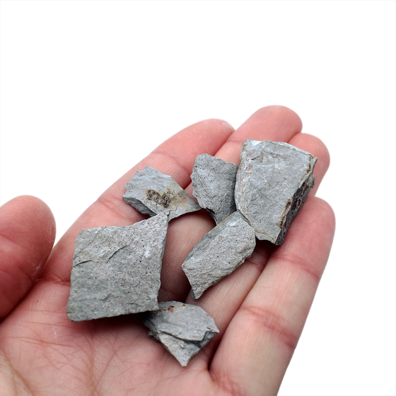 Uchigumori Natural Finger Stones - Assorted Sizes (15g) - Seisuke Knife